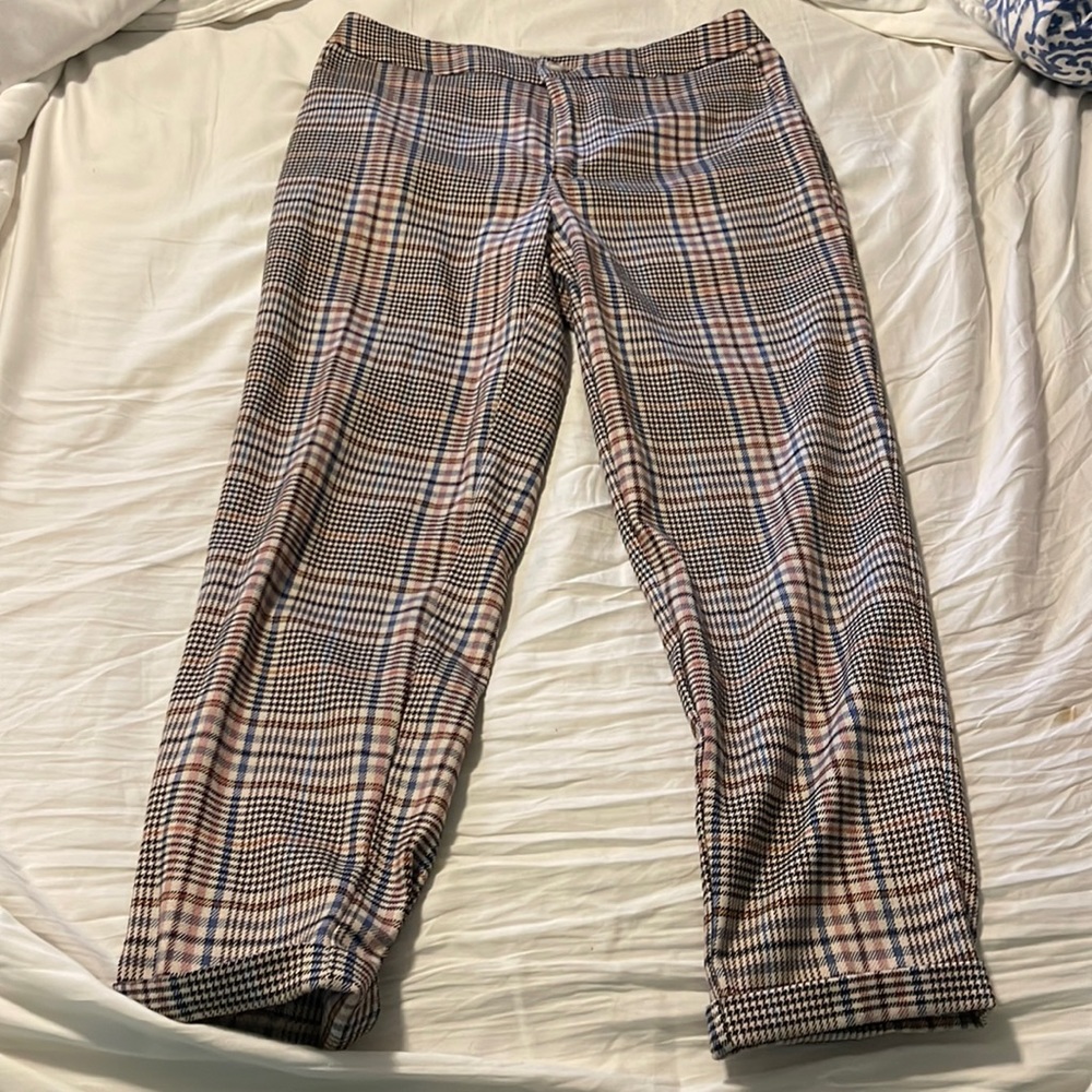 Checked pants . Size 6